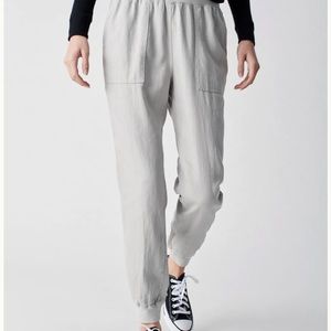 Faherty Arlie Day Pant Jogger Color: Stone Size: Large